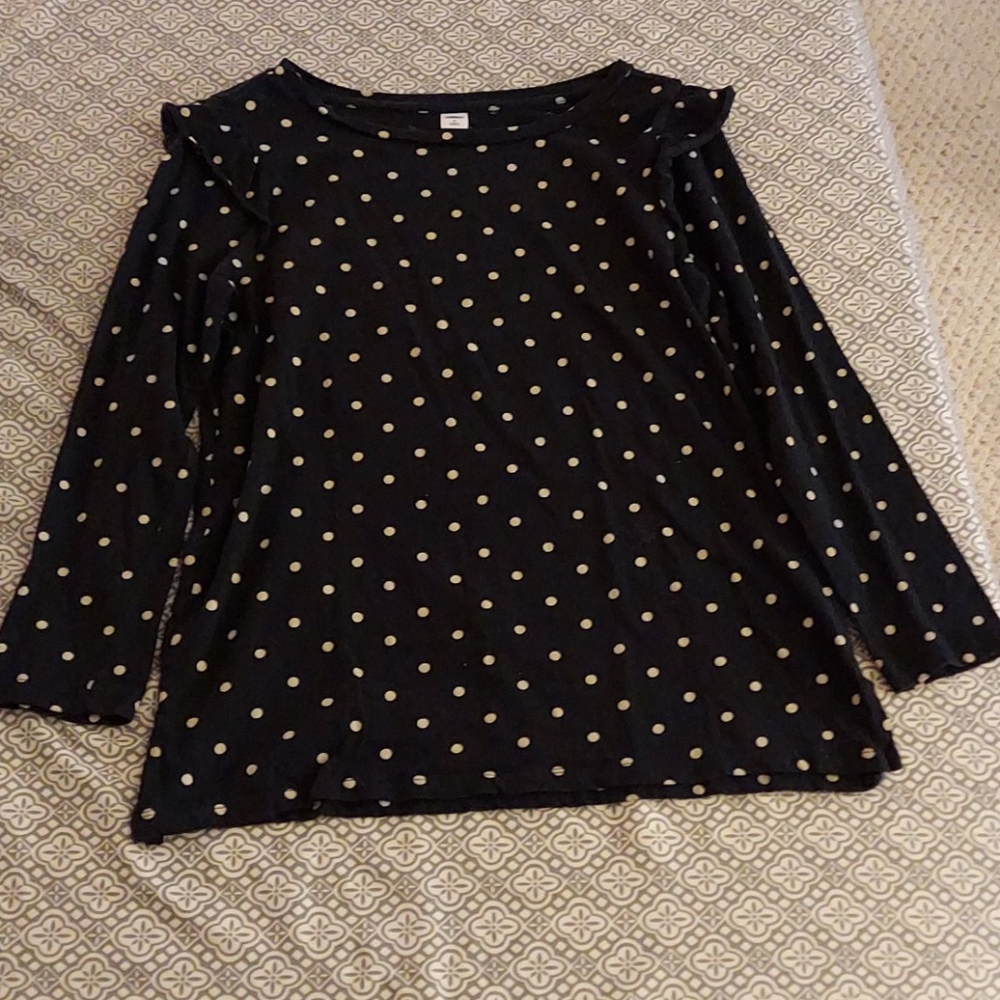Cute black shirt